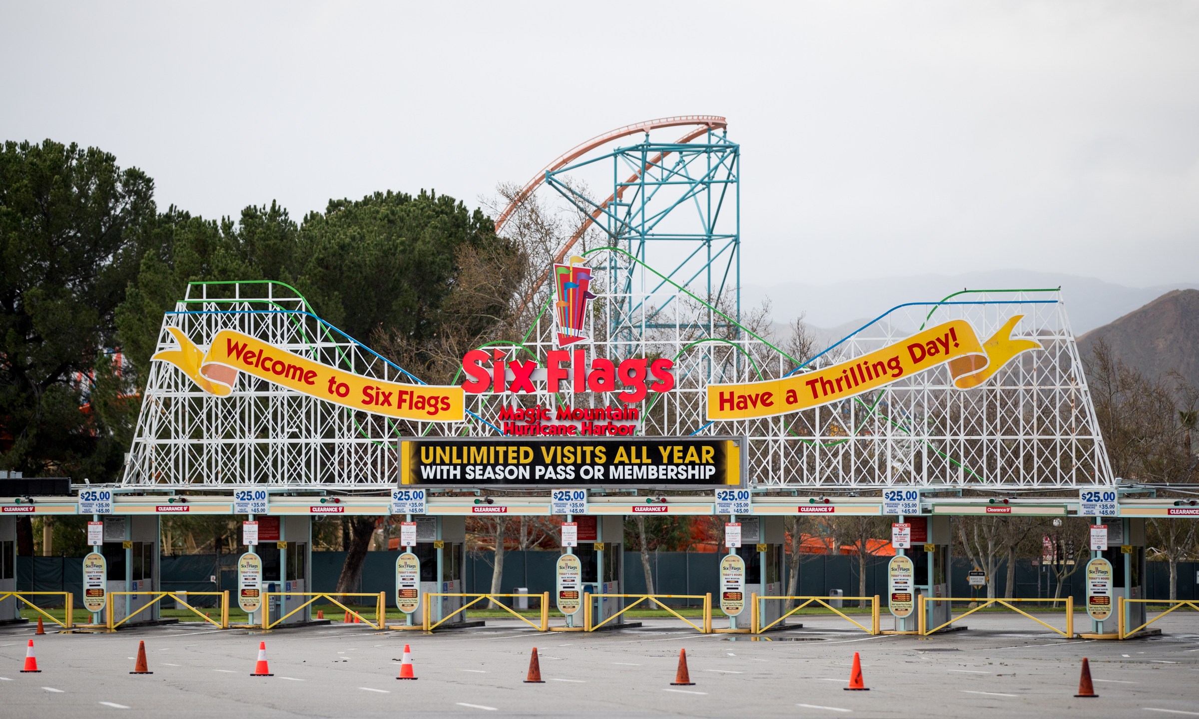 Six Flags Magic Mountain entrance walkway (Rich Fury/Getty Images)