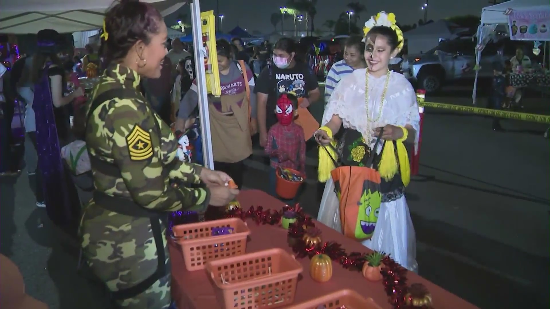 The El Monte Police Department hosted a trunk or treat on Oct. 27, 2022. (KTLA)