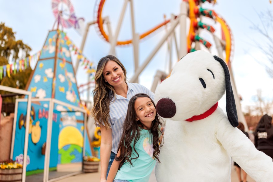 Knott's PEANUTS Celebration