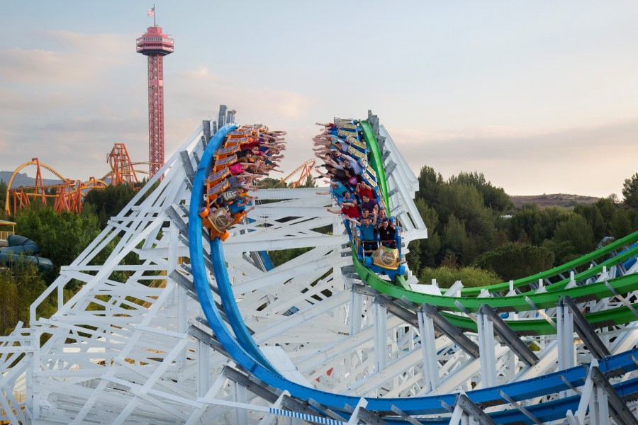 Twisted Colossus (Six Flags Magic Mountain)