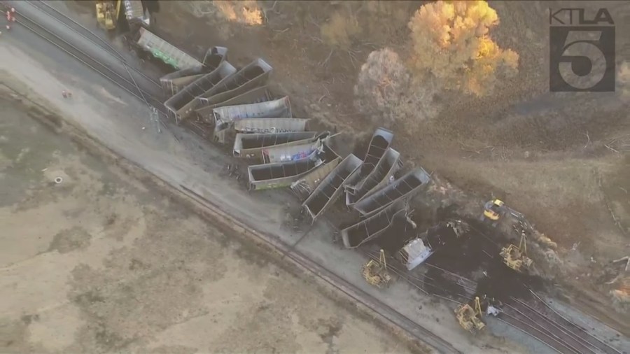 Union Pacific train derailed in Victoriville