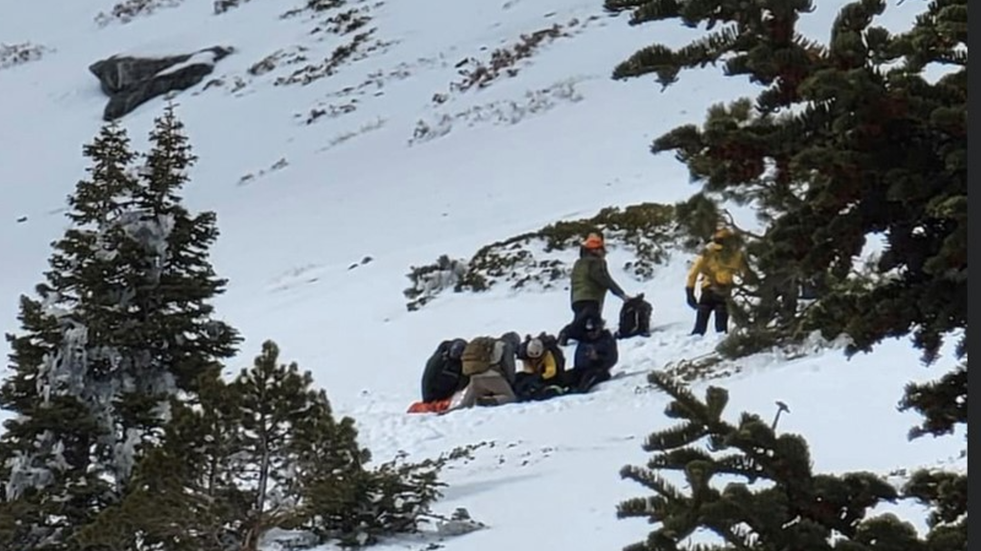 Hiker dies on Mt. Baldy