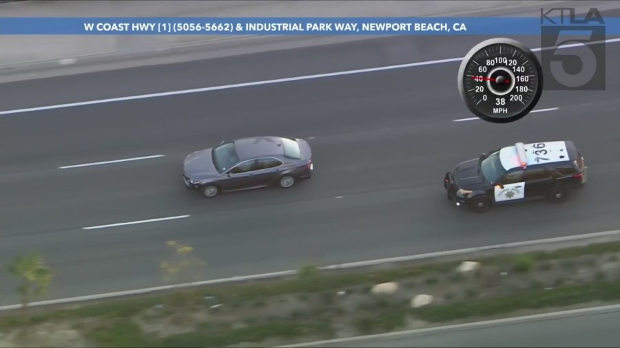 Suspect attempting to escape California Highway Patrol during a high speed pursuit on Jan. 26, 2023. (KTLA)