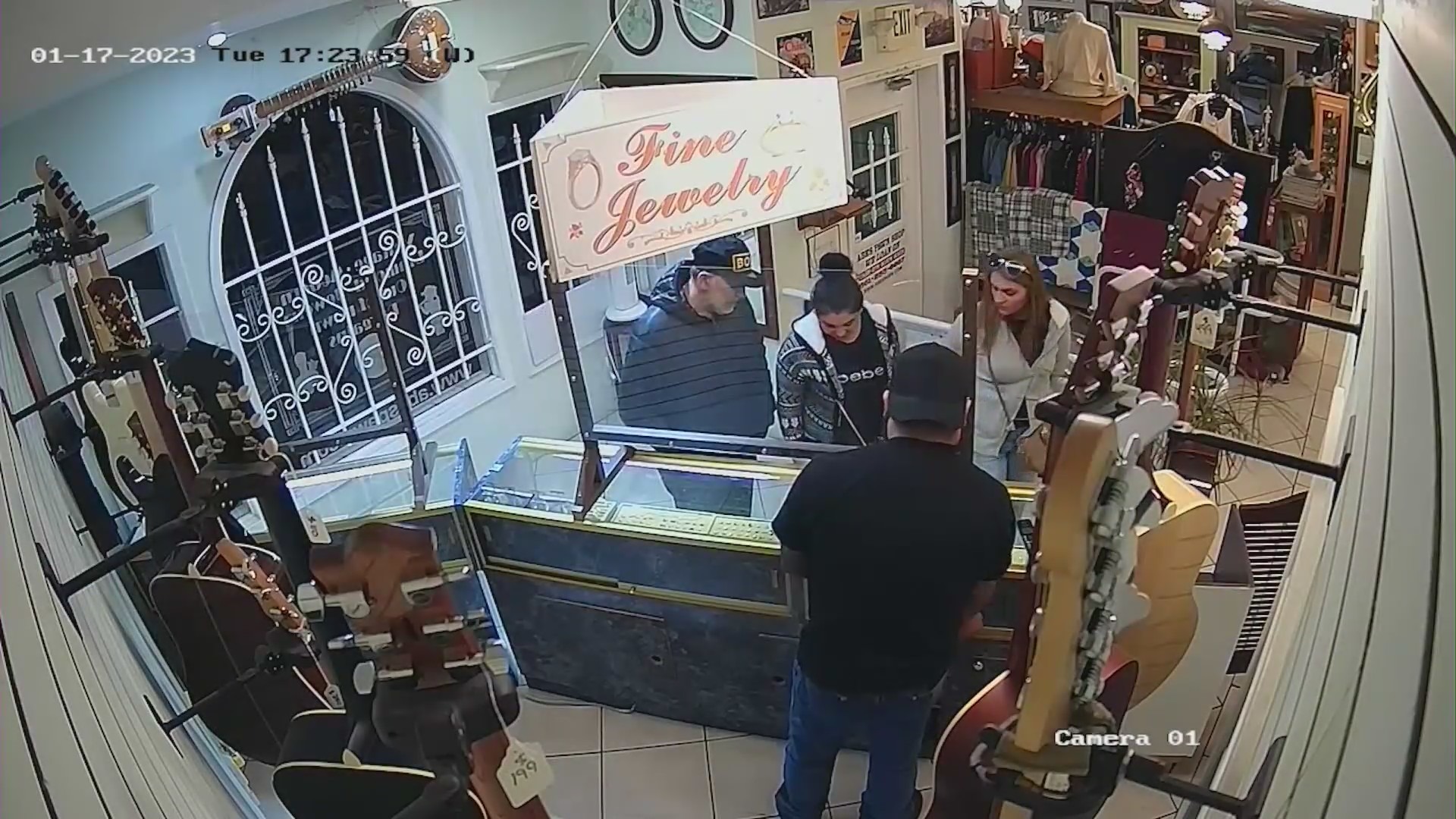 Suspected thieves were captured on camera at a Santa Clarita pawnshop on Jan. 17, 2023. (Abe's Pawn Shop)