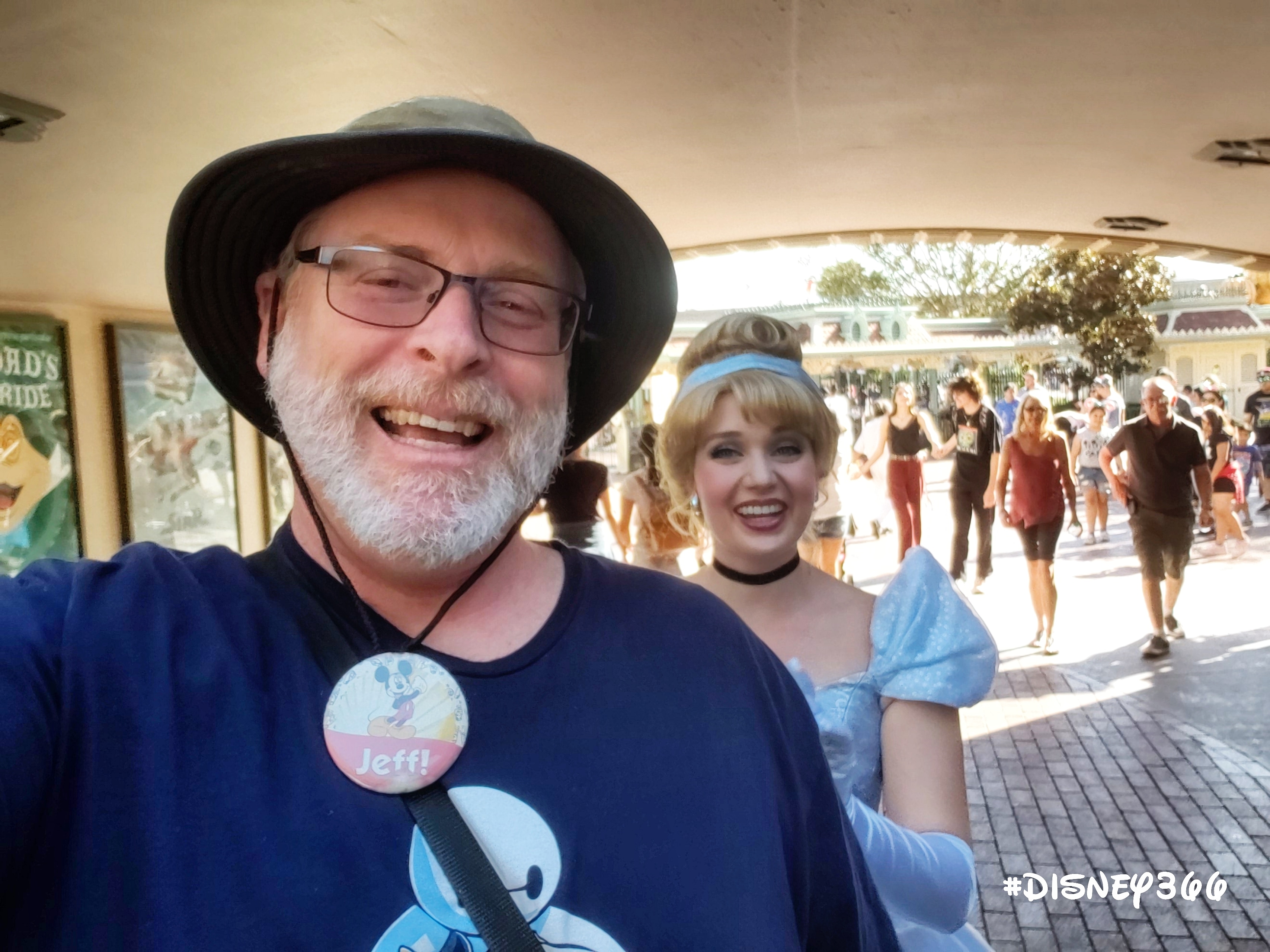 Disneyland fan sets record for 'most consecutive visits' to the park