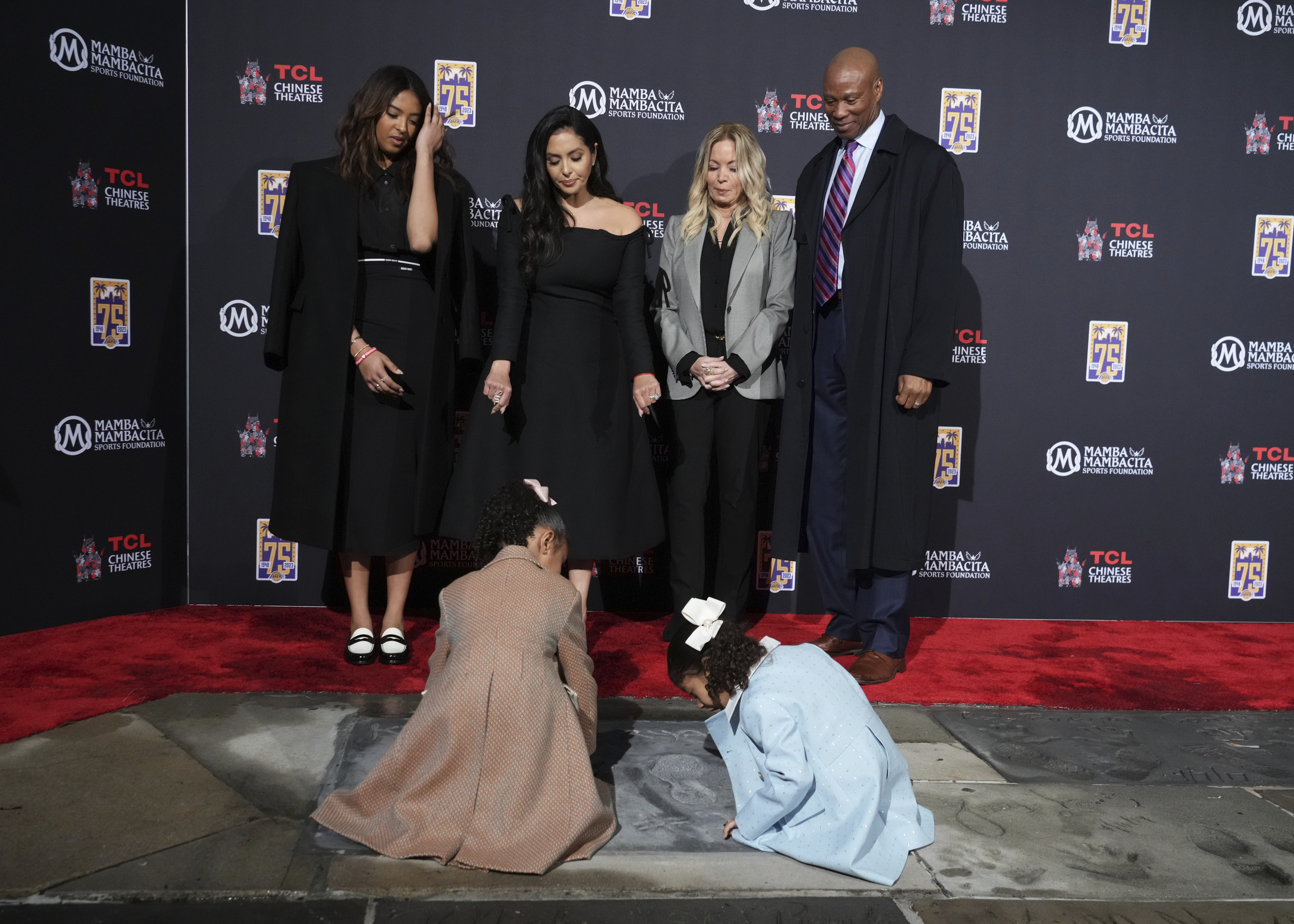 Natalia Bryant, Vanessa Bryant, Jeanie Buss, Byron Scott, Capri Bryant and Bianka Bryant