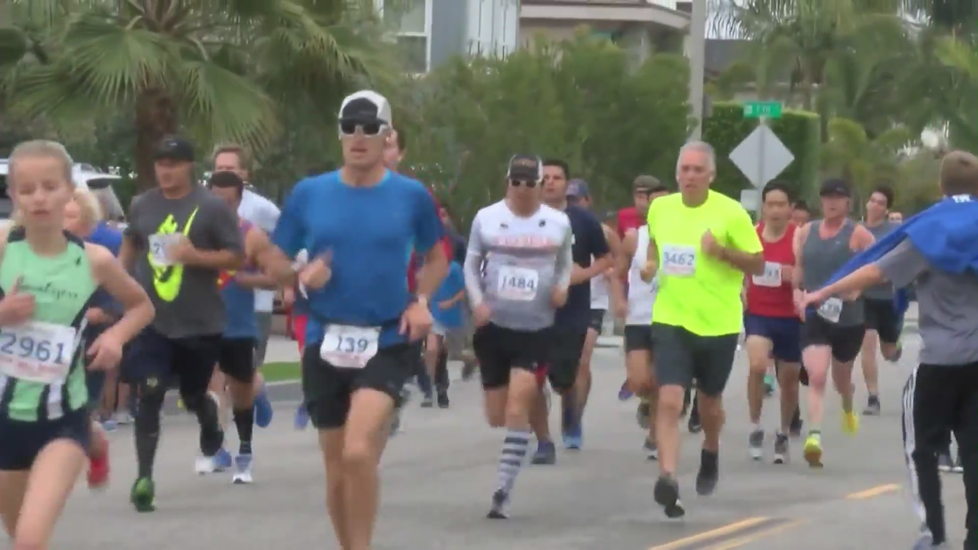 Runners took to the streets of Seal Beach on March 25, 2023. (KTLA)