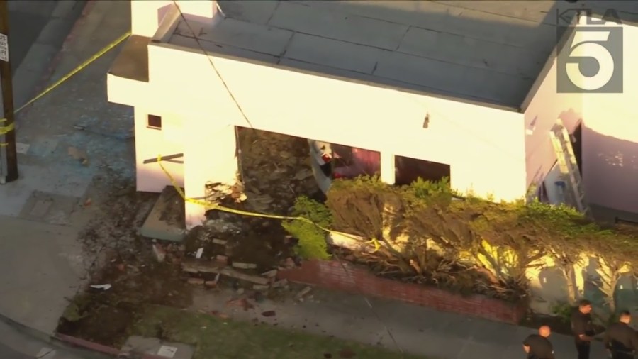 Driver crashes into building after high-speed pursuit in Hyde Park on March, 3, 2023. (KTLA)