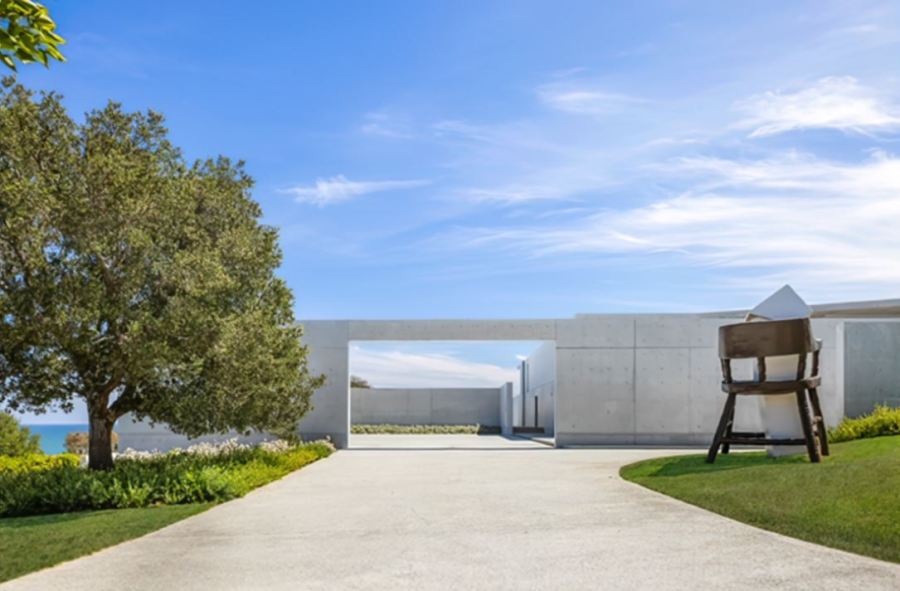 Beyonce and Jay-Z’s new $200 million, 30,000-square-foot home in the Paradise Cove area in Malibu. (TMZ/Anthony Barcelo)