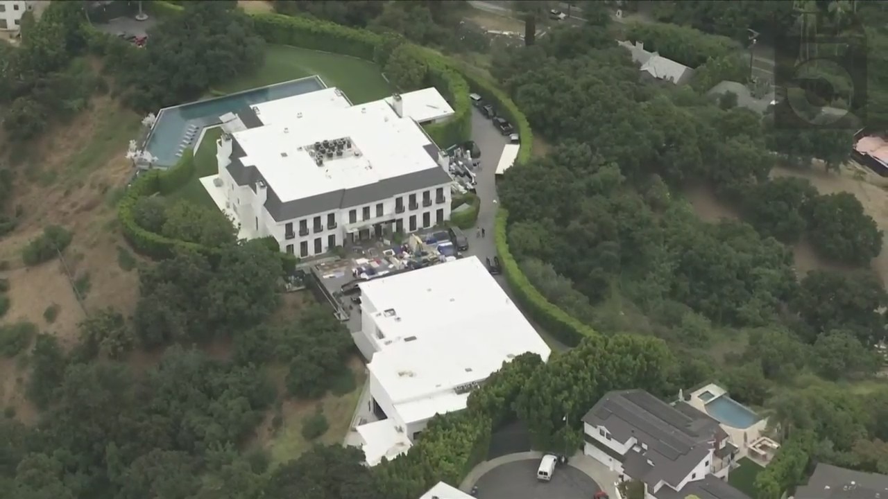 Jennifer Lopez and Ben Affleck’s new Beverly Hills home purchased for $60,850,000 on May 31, 2023. (KTLA)