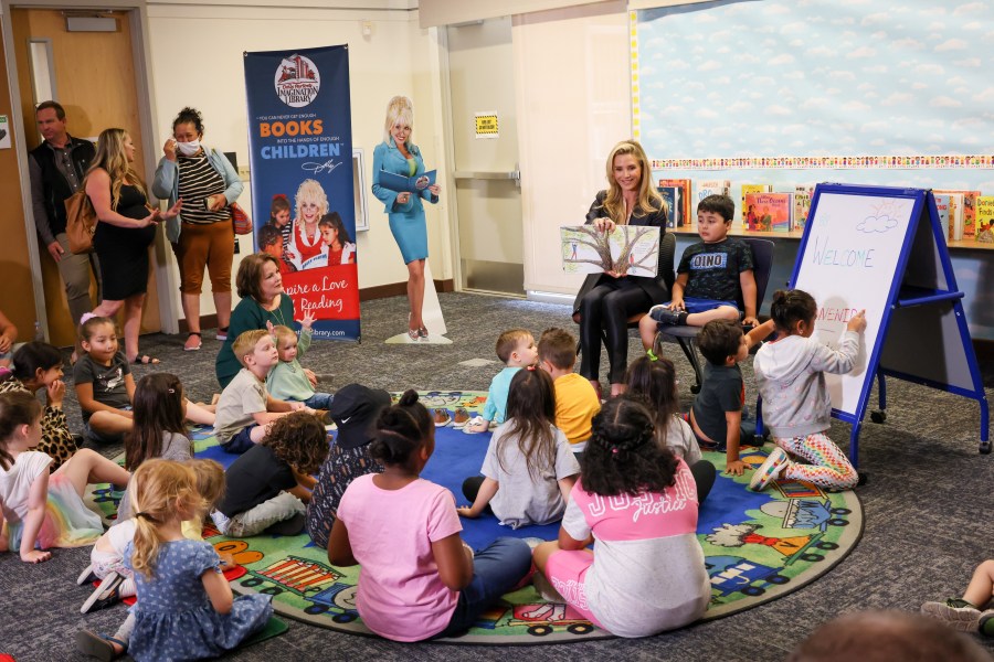 First Partner Siebel Newsom reads to students in the Sacramento area to launch the statewide expansion of Dolly Parton's Imagination Library. (CA Governor's Office)