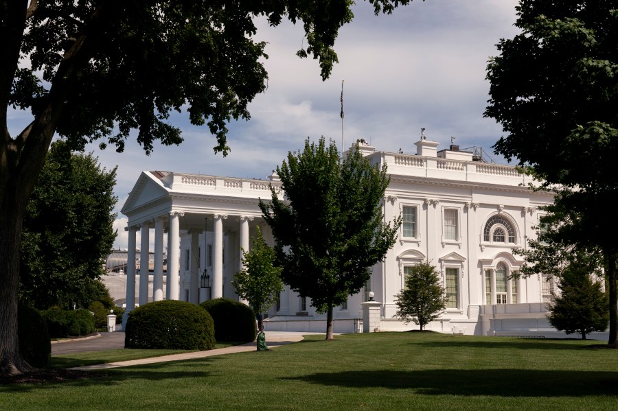 FILE - The White House is seen, July 30, 2022, in Washington. No fingerprints or DNA turned up on the baggie of cocaine found in the West Wing lobby last week despite a sophisticated FBI crime lab analysis, and surveillance footage of the area didn’t identify a suspect, according to summary of the Secret Service investigation obtained by The Associated Press. There are no leads on who brought the drugs into the White House. (AP Photo/Manuel Balce Ceneta, File)