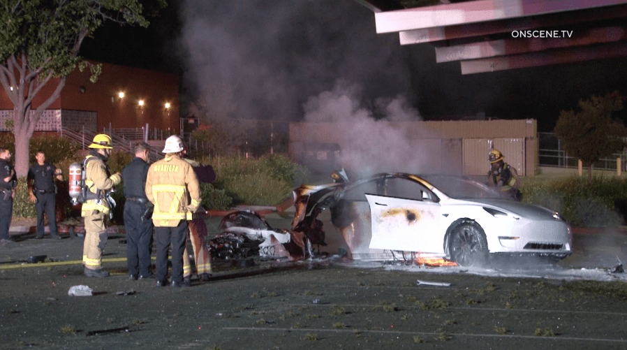 Fiery fatal crash in Murrieta