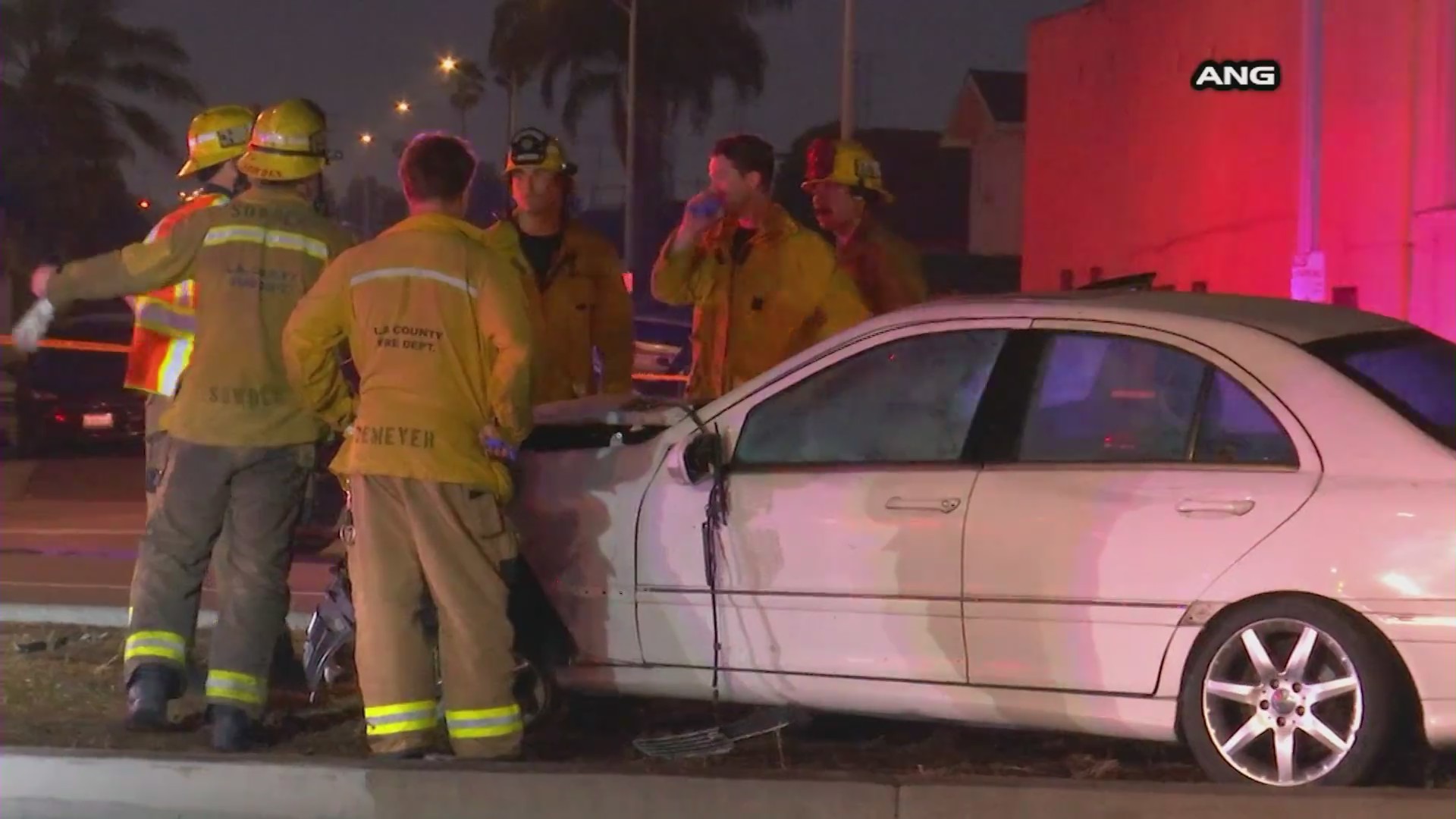 3 dead, 2 critical after violent car crash in South L.A.