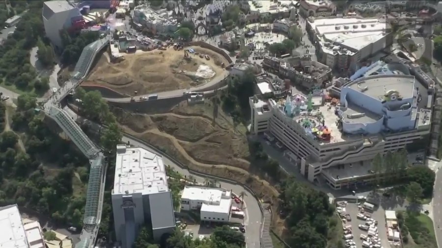 Fast & Furious Coaster Construction