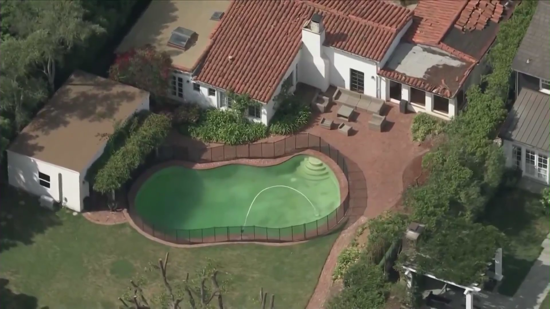 An aerial view of a Brentwood home once belonging to iconic actress Marilyn Monroe is seen on Sept. 6, 2023. (KTLA)