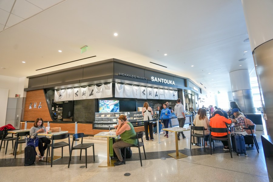 The popular Japanese-based ramen shop Santouka at Los Angeles International Airport. (LAX)