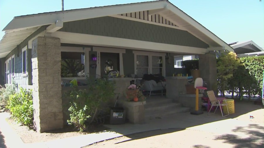 A family says their historic Hollywood crafstman-style rental home is infested with rodents and in disrepair. (KTLA)