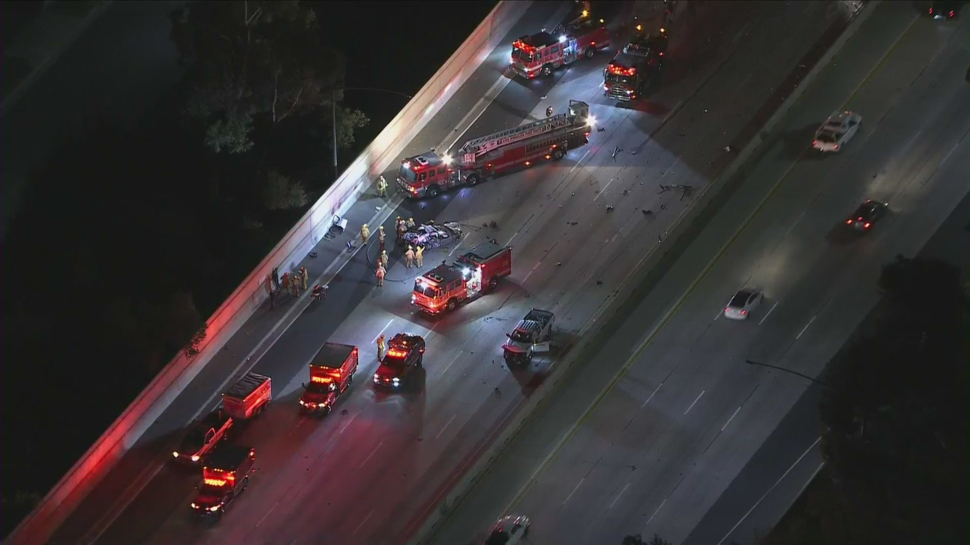 Multi-vehicle crash involving wrong way driver stops all traffic on 405 Freeway