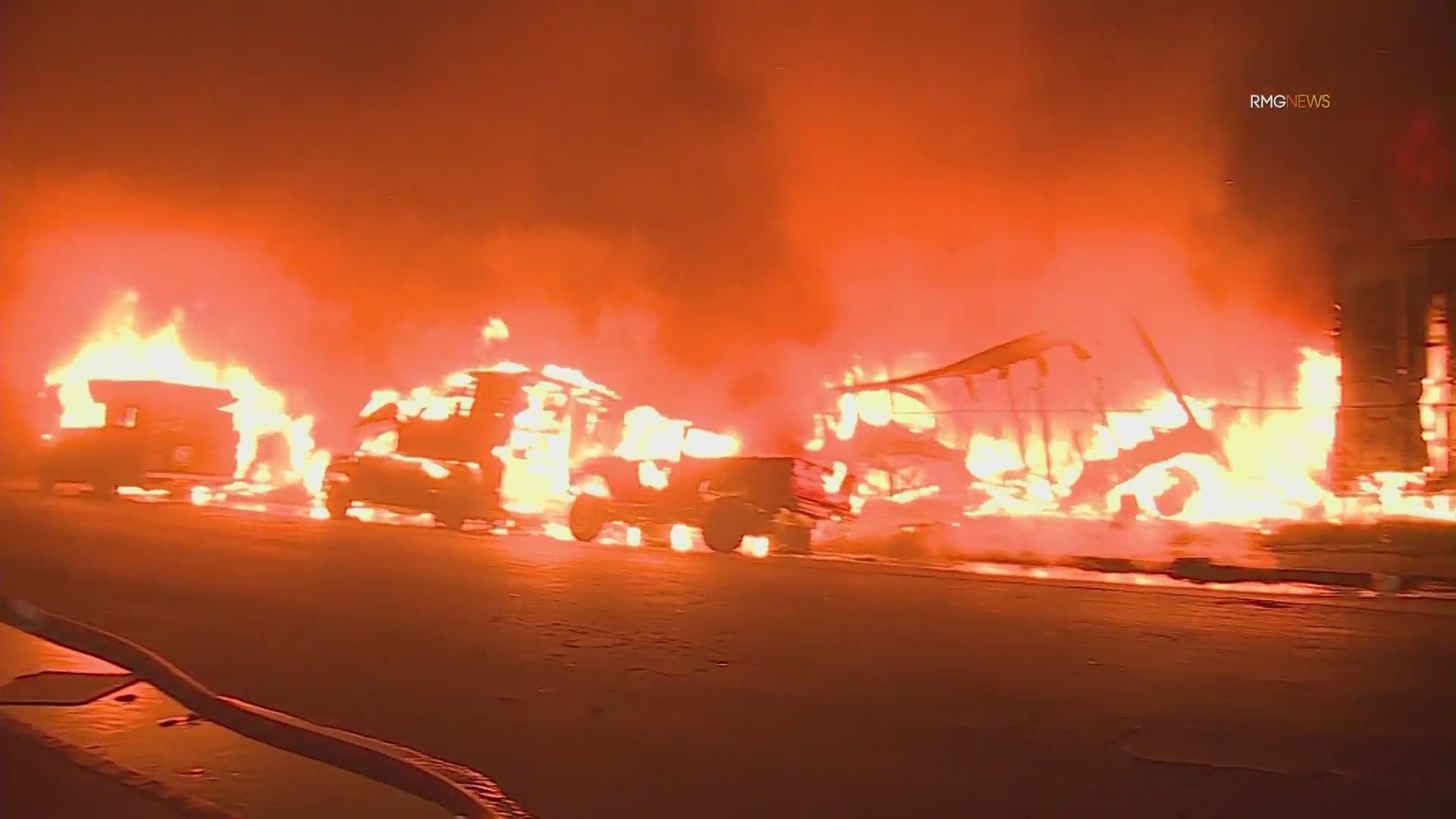 10 Freeway shut down in downtown L.A. due to massive fire