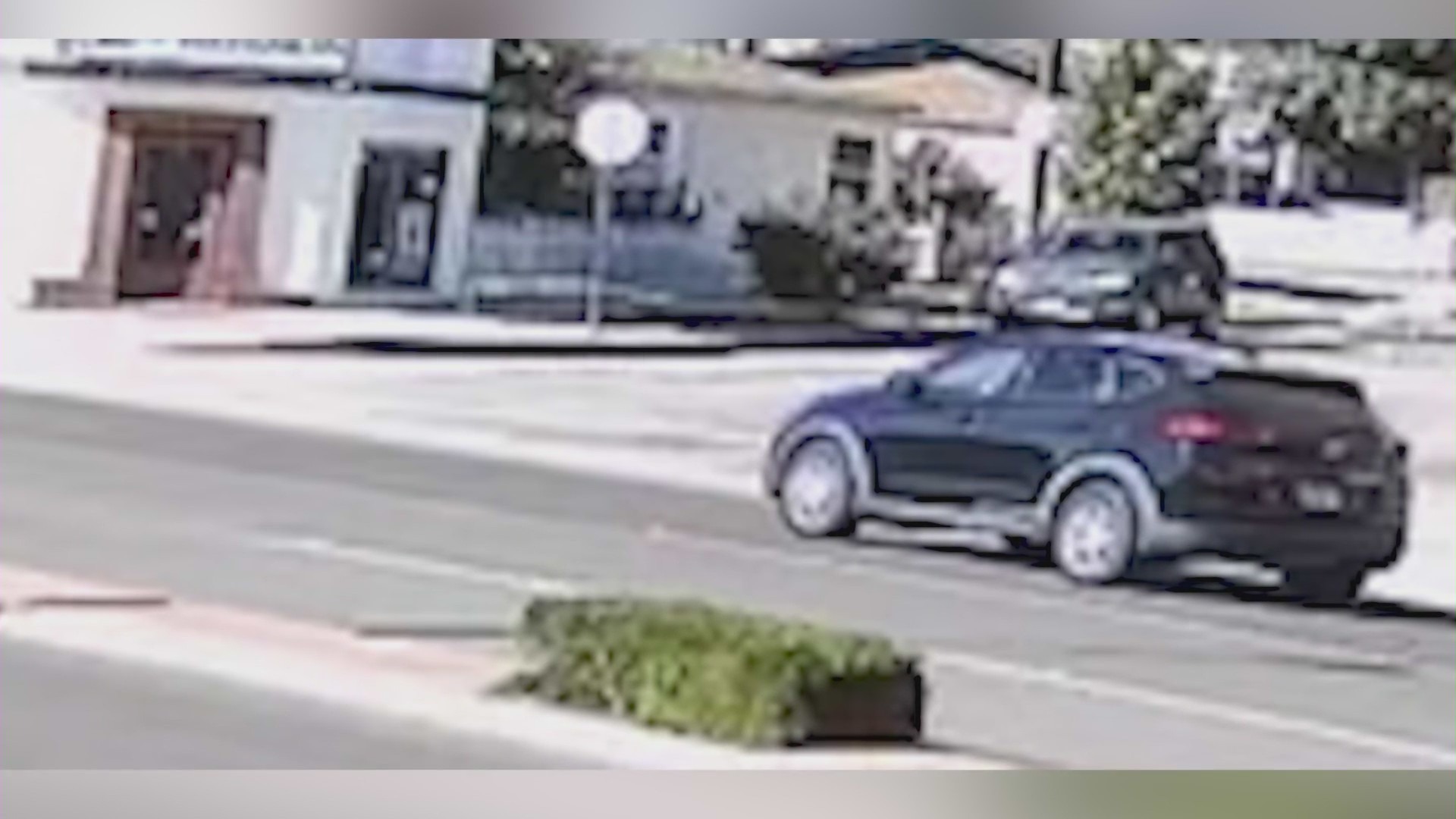 The suspect’s black Hyundai SUV responsible for violenty hitting a mother of four in Whittier on Oct. 30, 2023. (Lisa Park-Ortiz)