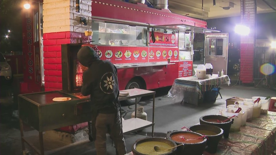 The Los Bros Tacos Truck in Long Beach. (KTLA)