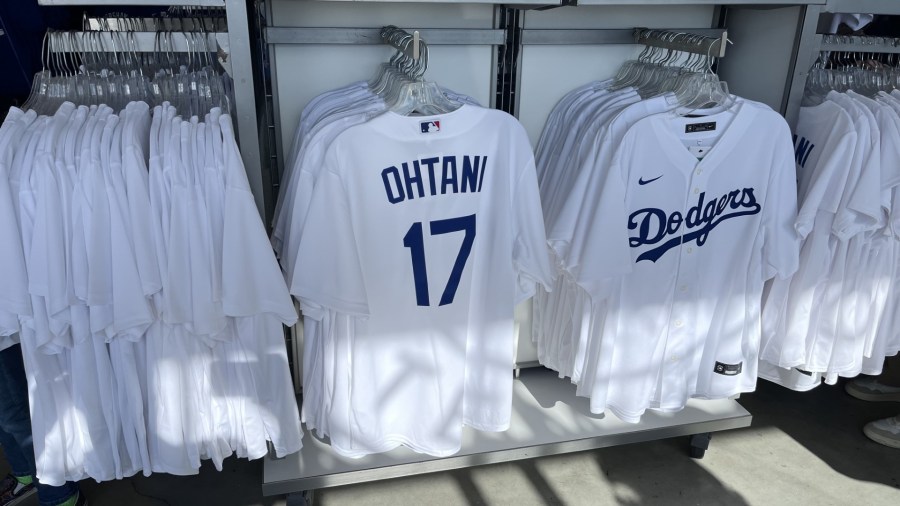 Shohei Ohtani Dodger jersey 