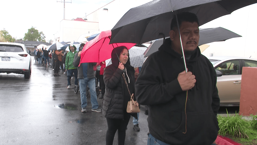 Crowds gathered at Amapola Market in L.A. as shoppers hope to get their hands on masa dough on Dec. 22, 2023. (KTLA)