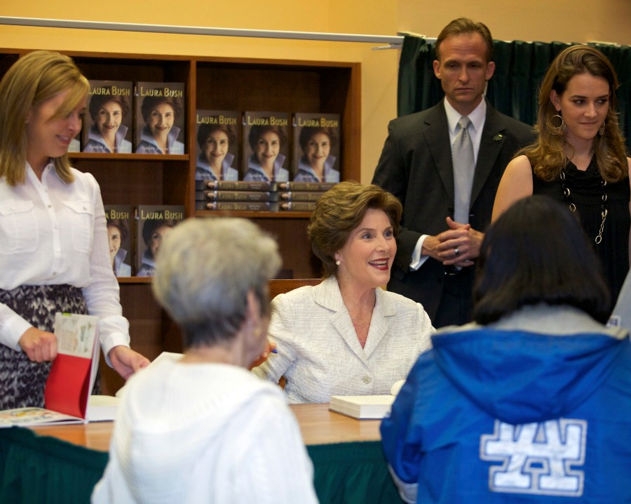 Laura Bush at Vroman's