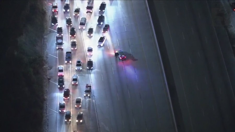 A bomb threat shut down the 118 Freeway near Porter Ranch on Jan. 20, 2024. (KTLA)