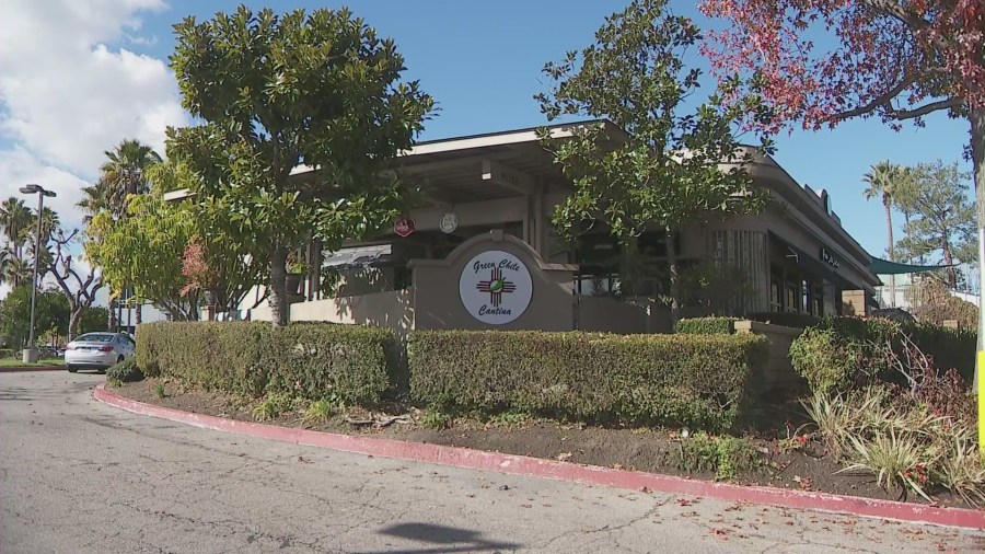 Green Chile Cantina restaurant in Mission Viejo, California (KTLA)