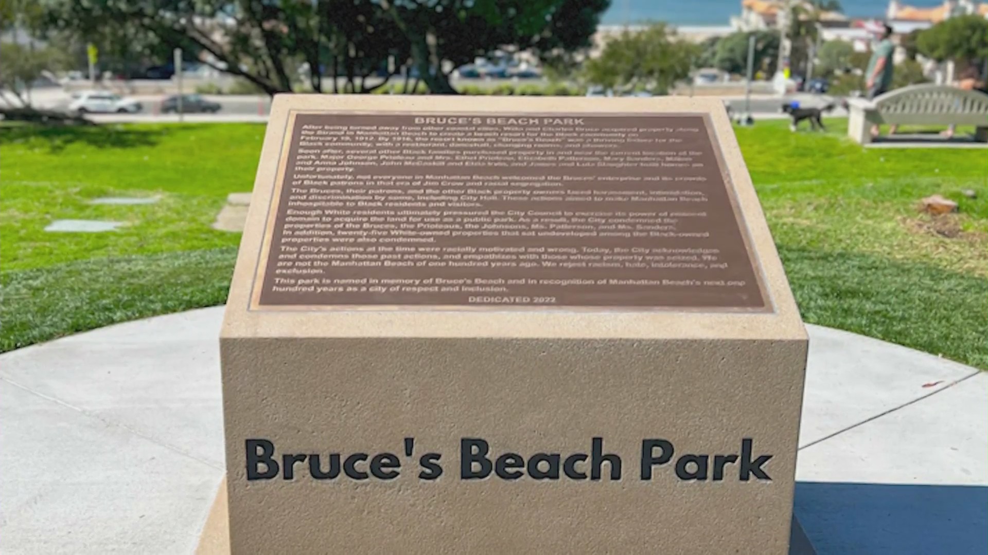 A bronze plaque detailing the significant cultural history of Bruce's Beach Park in Manhattan Beach, California. (Manhattan Beach Police Department)