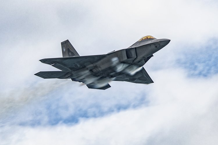 The F-22 Raptor performing at the Pacific Airshow in Huntington Beach. (Pacific Airshow)