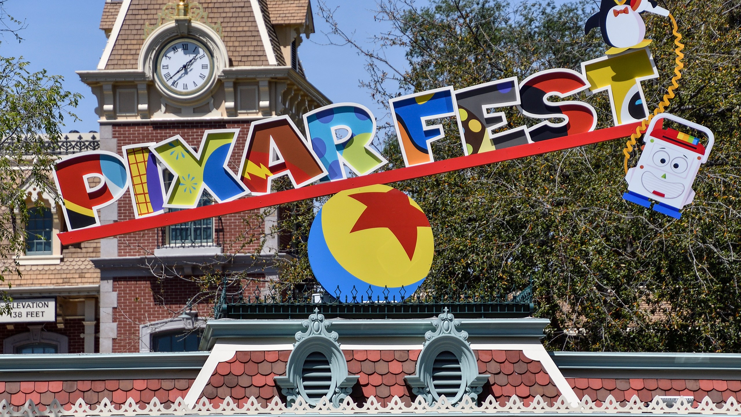 Disneyland Pixar Fest