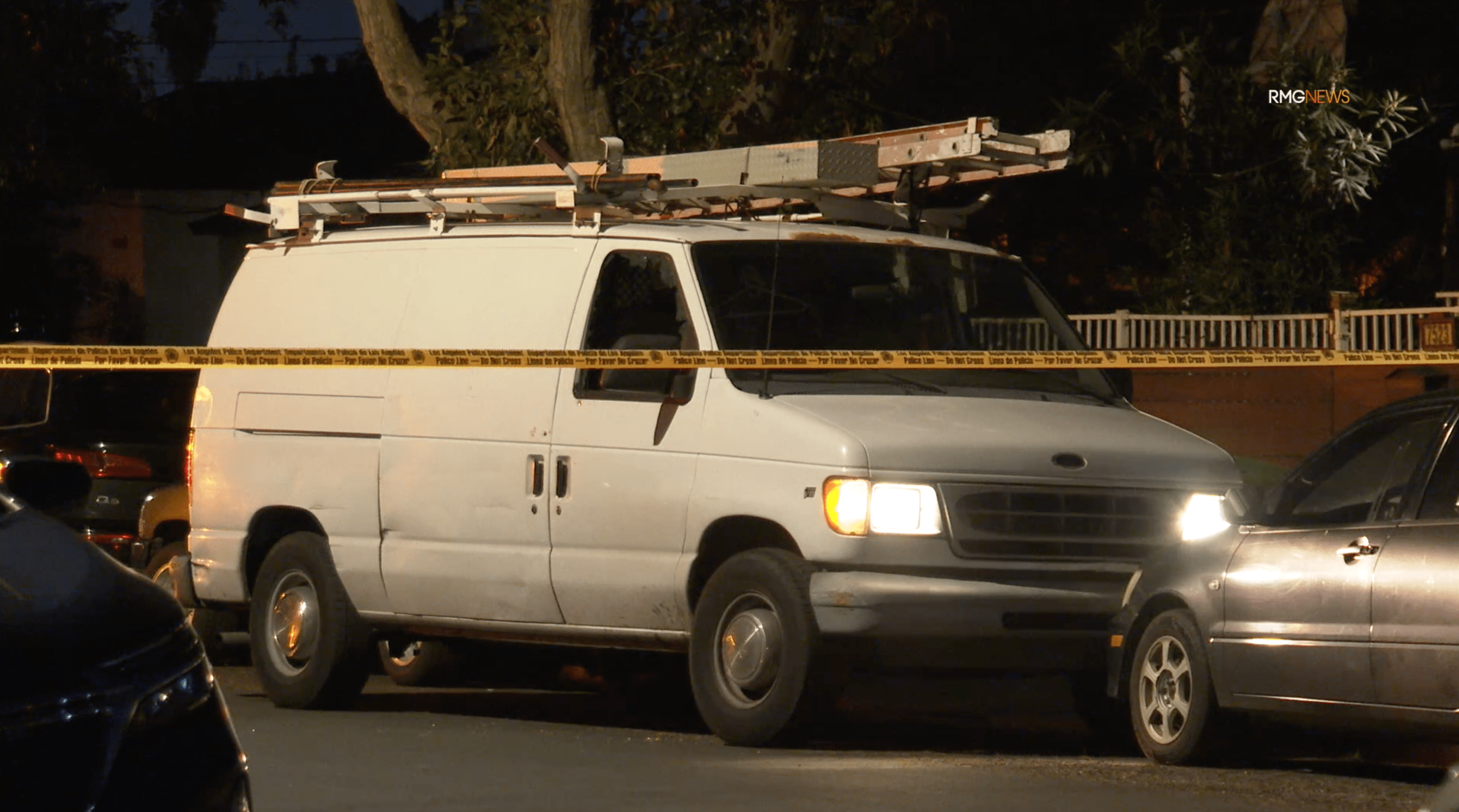 L.A. Police search for gunman after victim shot to death in Reseda