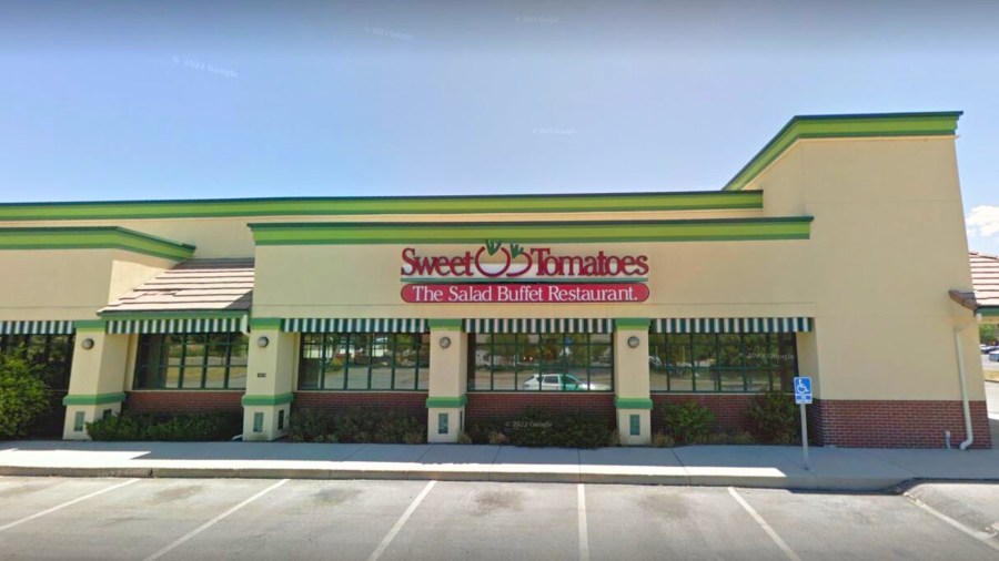 A Sweet Tomatoes buffet location. (Google Earth)