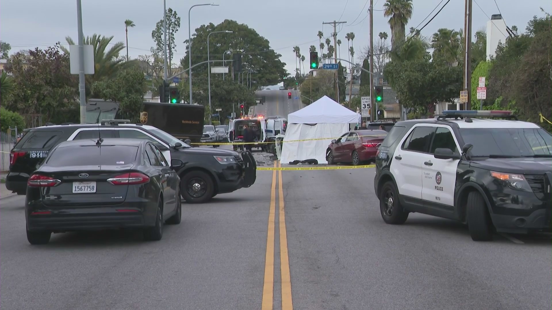 Police investigate a deadly DUI crash that killed two people in Jefferson Park on March 28, 2024. (KTLA)