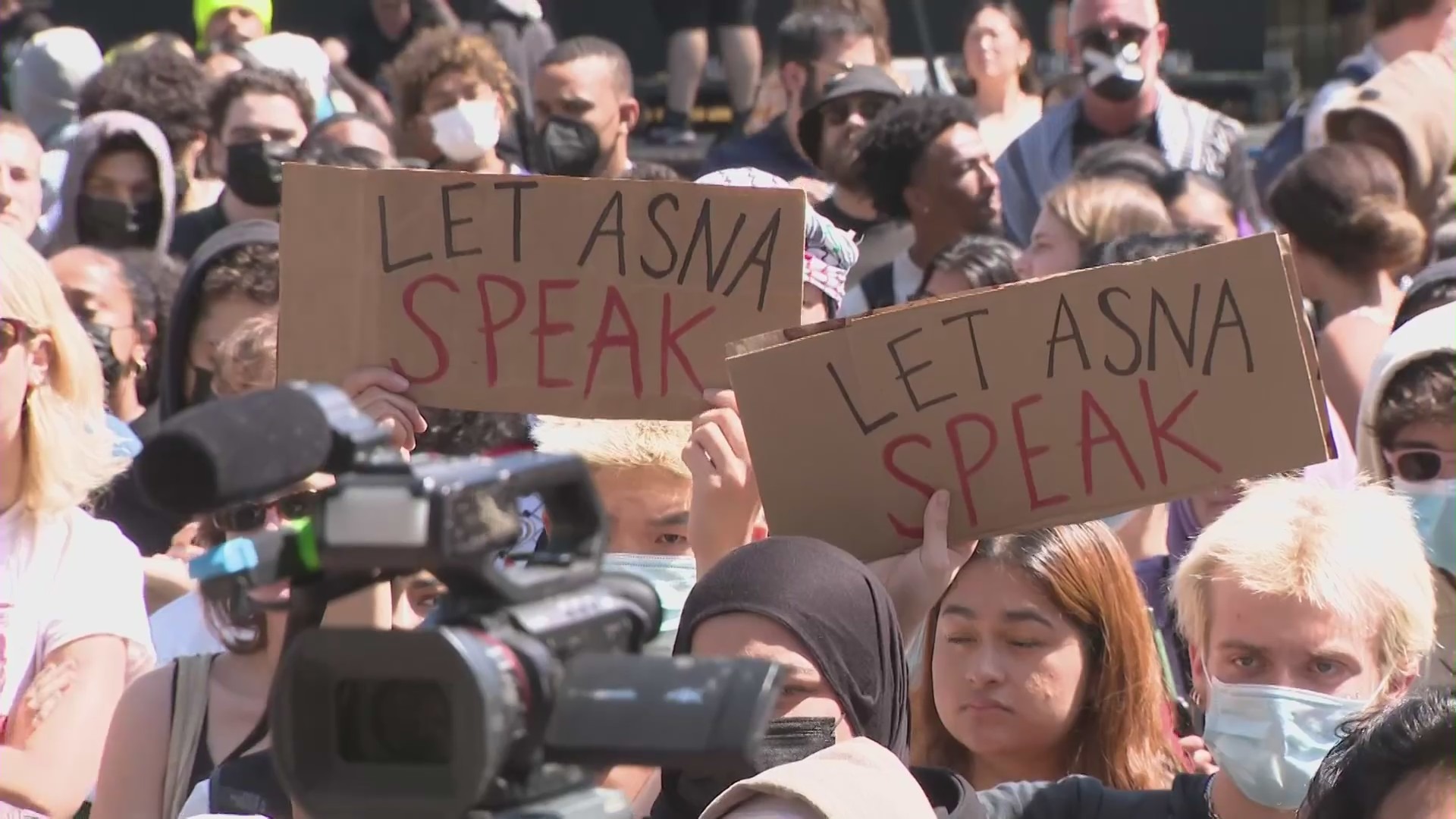 Hundreds of students and community members marched through USC's campus in support of Asna Tabassum's right to speak on April 18, 2024. (KTLA)