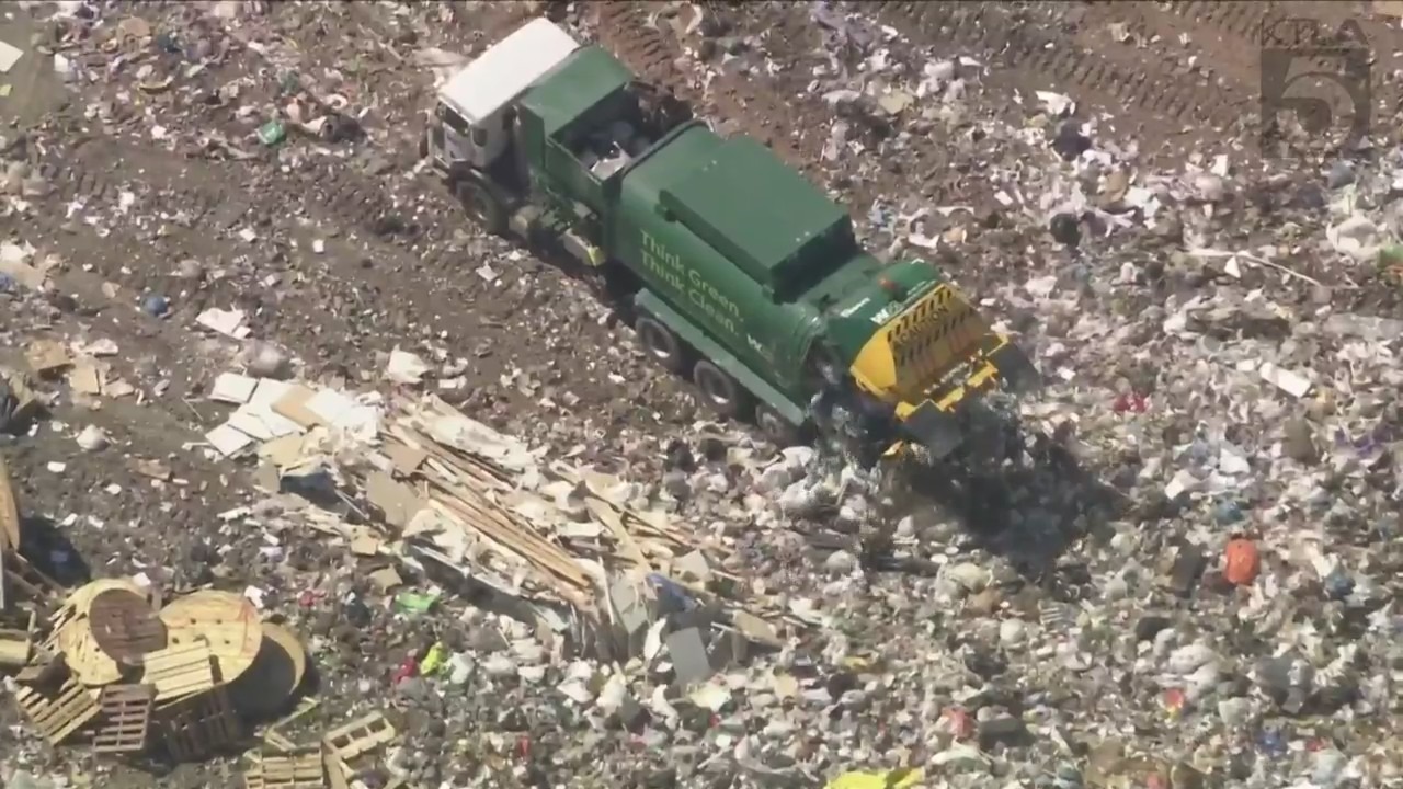 L.A. deputies search Palmdale landfill for remains of missing infant