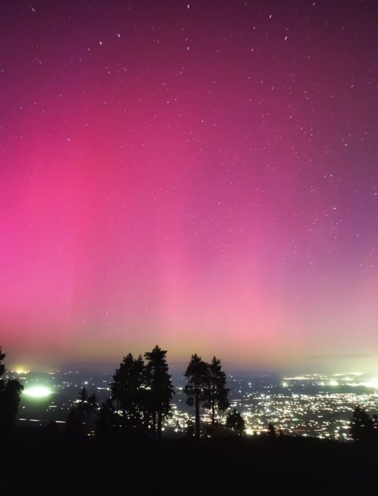 The northern lights captured near Mountain High in Southern California on May 10, 2024. (@patrickc_la)