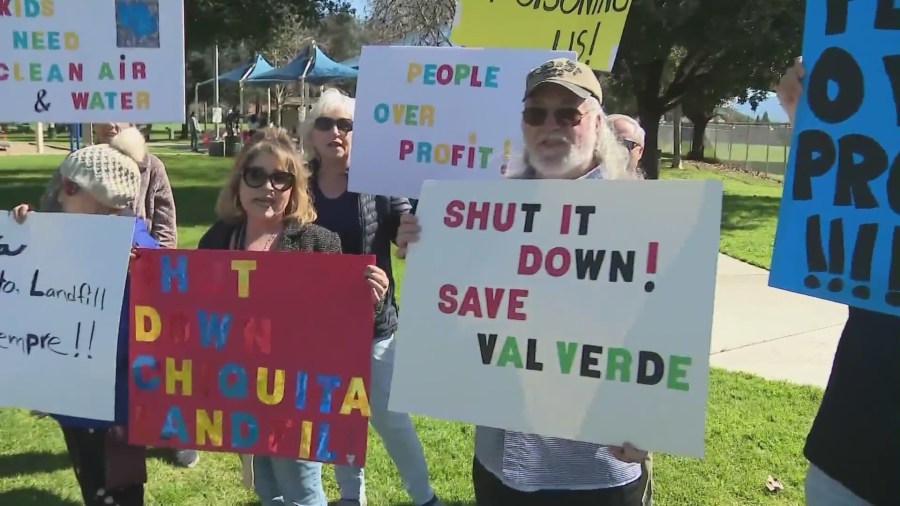 Protestors demanding action over fumes from the Chiquita Canyon Landfill thast are allegedly sickening locals. (KTLA)