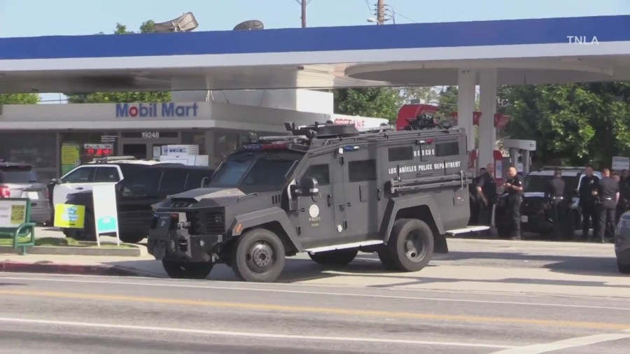 A shooting suspect is dead after an hours-long SWAT standoff in Tarzana on May 18, 2024. (TNLA)