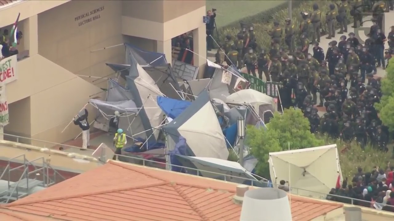 Officers began dismantling a pro-Palestinian encampment at UC Irvine on May 15, 2024. (KTLA)