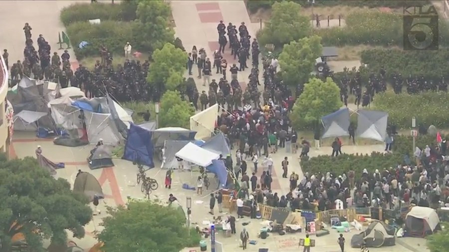 Officers began dismantling a pro-Palestinian encampment at UC Irvine on May 15, 2024. (KTLA)