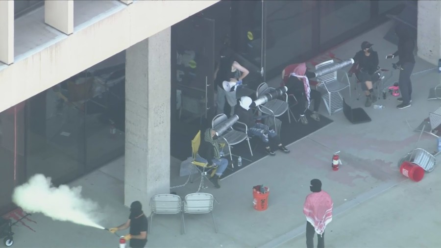 Pro-Palestinian protesters barricade CSULA building