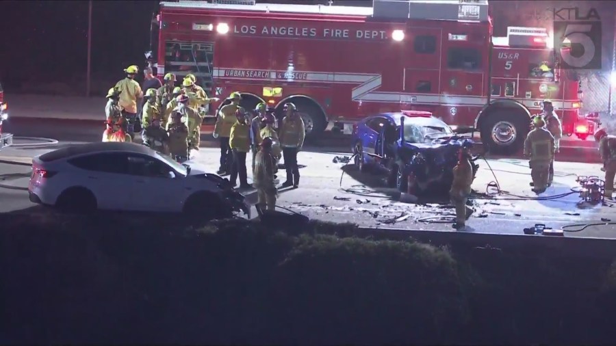 A deadly head-on crash left at least one dead and multiple others hospitalized in critical condition in Playa del Rey on June 4, 2024. (KTLA) 