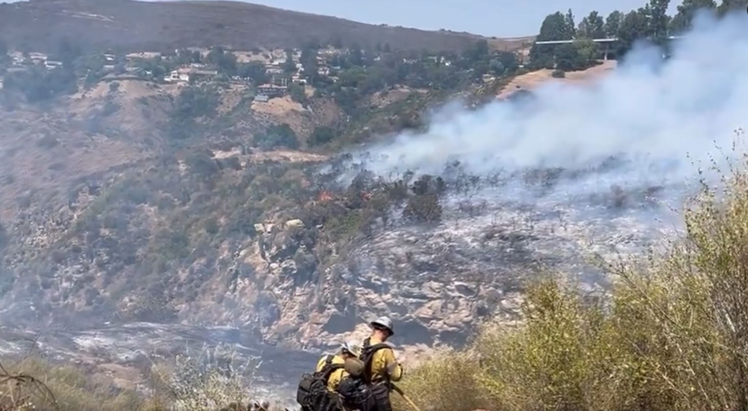 A brush fire has forced officials to issue an evacuation order in Thousand Oaks on Saturday, July 6, 2024. (Robert Navarro)