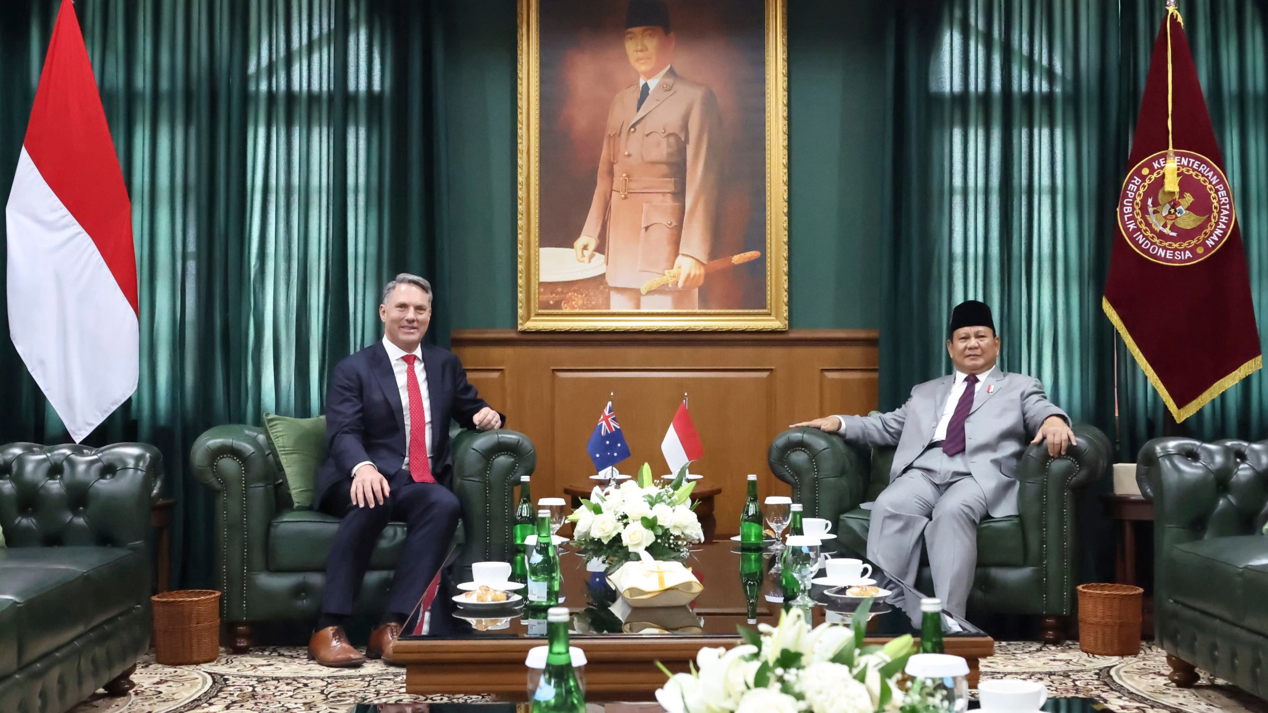 In this photo released by Indonesia's Ministry of Defense, Australia's Deputy Prime Minister and Defense Minister Richard Marles, left, meets with Indonesian Defense Minister Prabowo Subianto at the Military Academy in Magelang, Central Java, Indonesia, Thursday, Aug. 29, 2024. (Indonesian Ministry of Defense via AP)