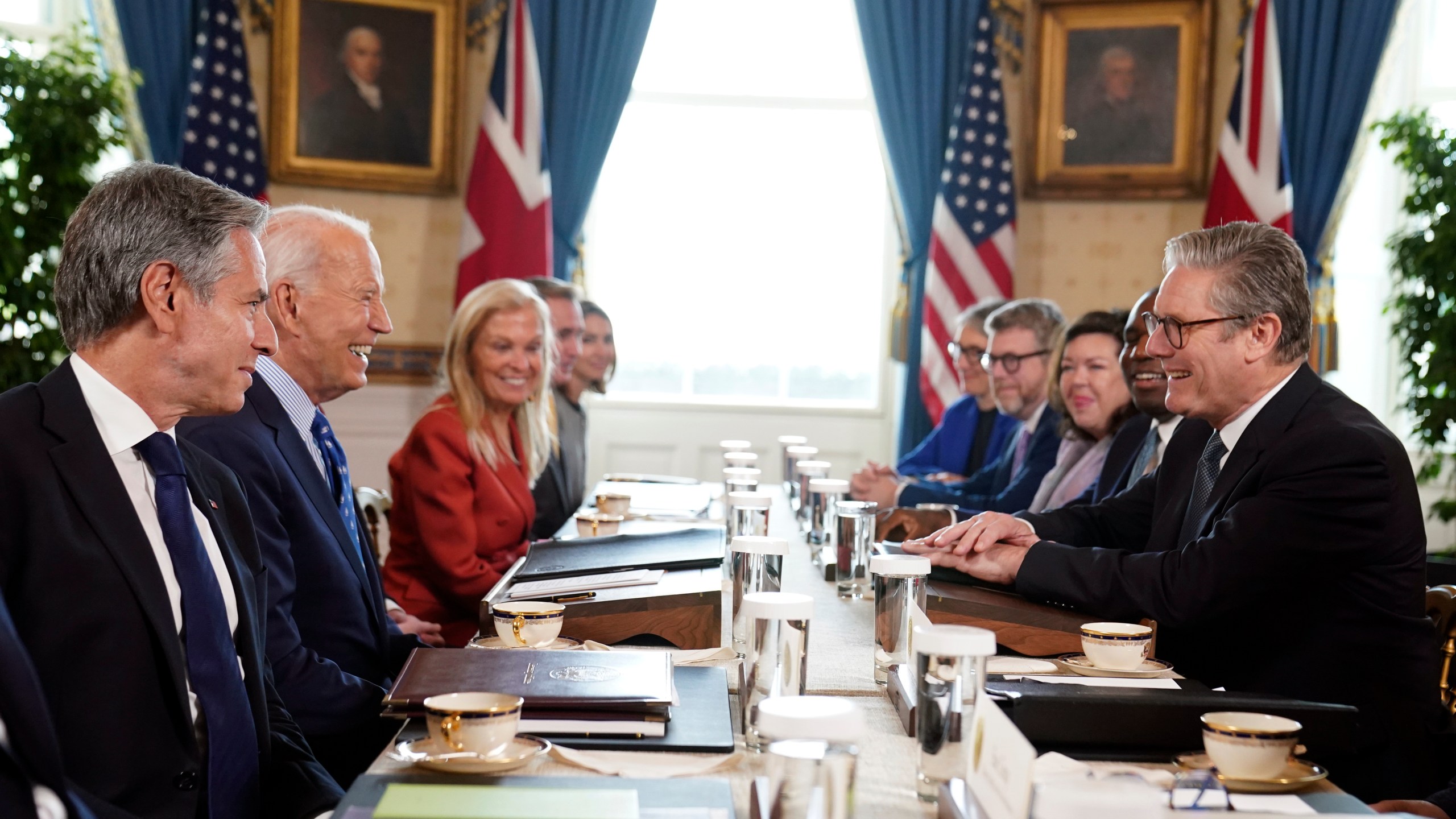 Britain's Prime Minister Keir Starmer, right, and Foreign Secretary David Lammy, second right, during a meeting with US President Joe Biden, 2nd left, in the Blue Room at the White House in Washington, Friday Sept. 13, 2024. (Stefan Rousseau/Pool via AP)