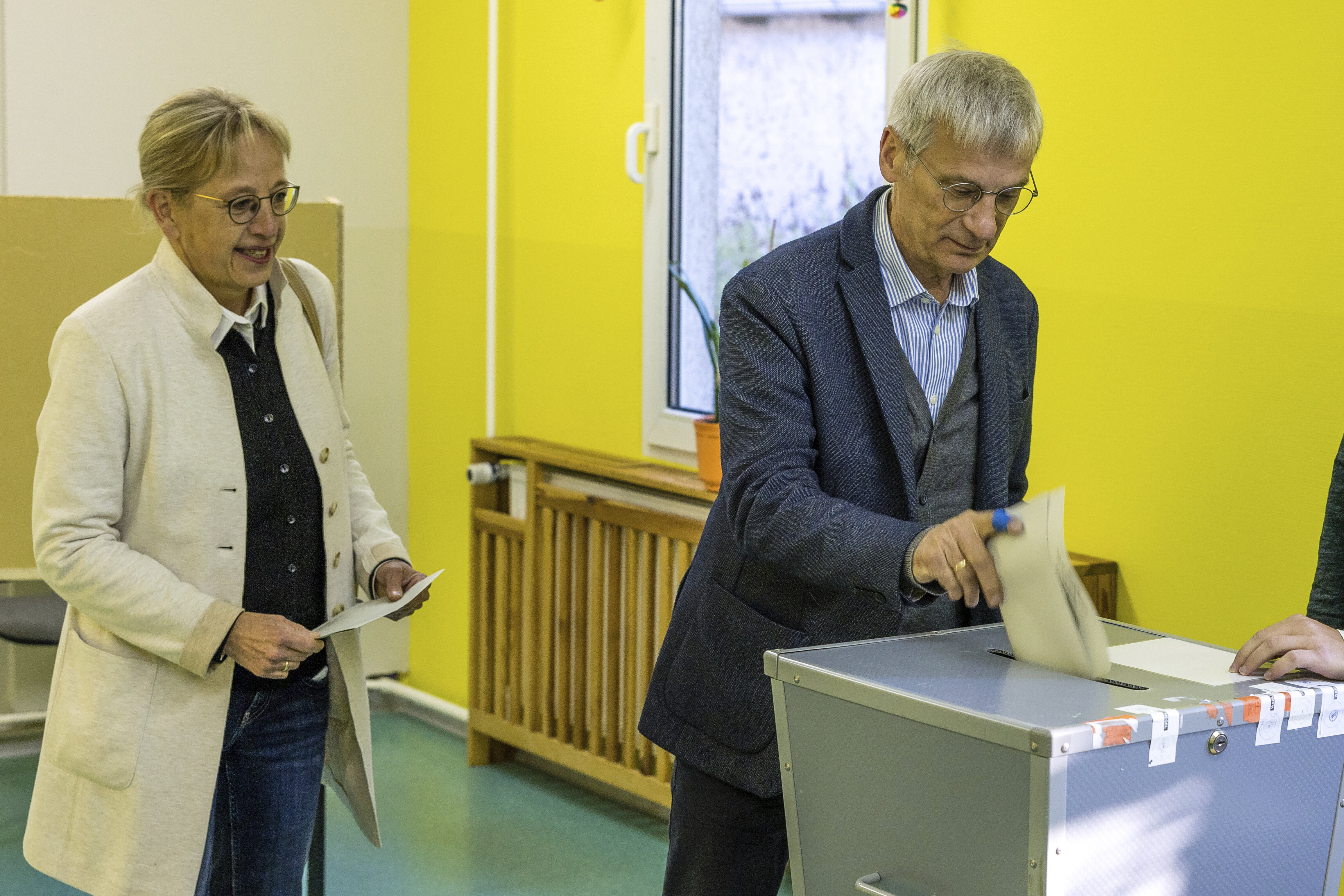 Hans-Christoph Berndt, a candidate for the AfD in the Brandenburg state elections, and his wife cast their ballots for the state election on Sunday, Sept. 22, 2024 in Potsdam, Germany. (Frank Hammerschmidt/dpa via AP)